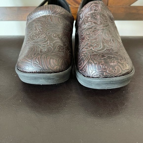 SafeTstep  comfort mules size 8 - Picture 9 of 16